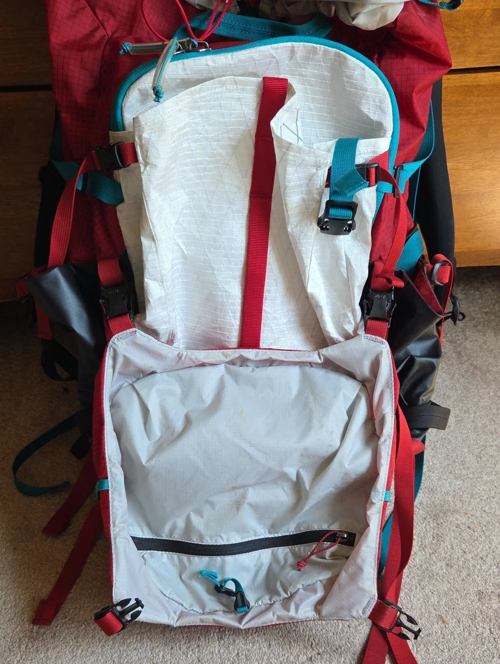 Mountain Hardwear AMG 55 S/M Ski Mountaineering Backpack